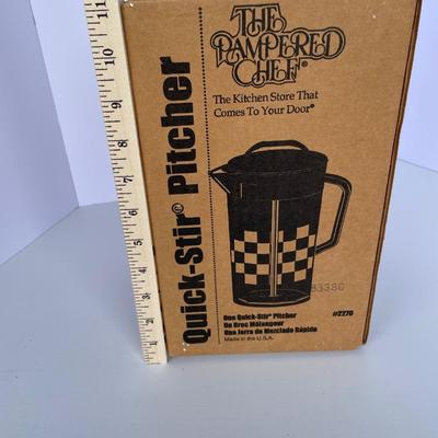 Pampered Chef Quick-Stir Pitcher