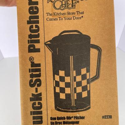 Pampered Chef Quick-Stir Pitcher