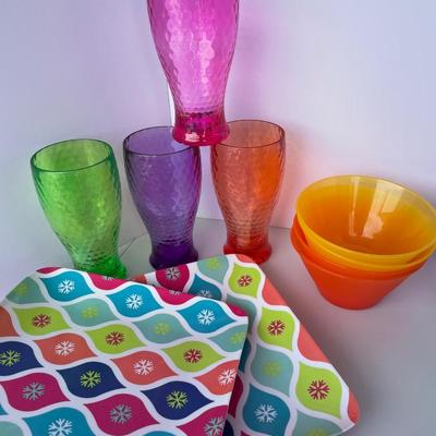 Colorful 26 piece Melamine/Acrylic Lot