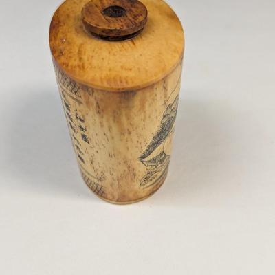 Japanese Carved Snuff Bottle