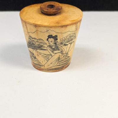 Japanese Carved Snuff Bottle