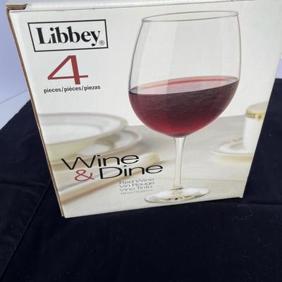 Libbey 4 piece Red Wine Glasses