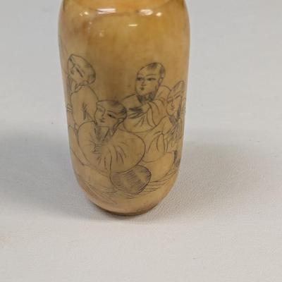 Japanese Carved Snuff Bottle