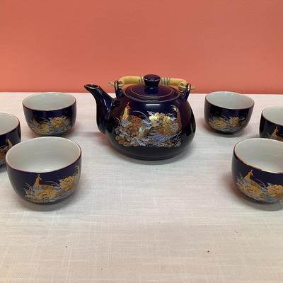 Sale Photo Thumbnail #225: Japanese cobalt blue teapot and 6 cups, no chips or cracks. Excellent condition!