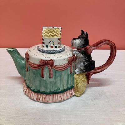 Sale Photo Thumbnail #243: Fitz & Floyd scottie dog teapot. Excellent condition with no chips or cracks.