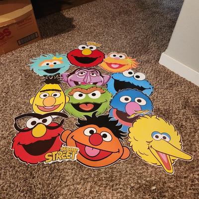 Sale Photo Thumbnail #117: Whole Sesame Street crew head decoration w/ "Happy Birthday" lettering in packaging brand new.