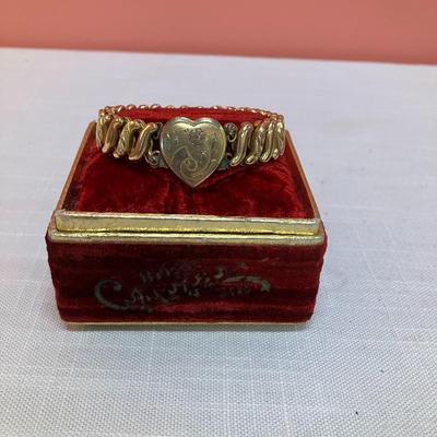 Sale Photo Thumbnail #266: 1940's Vintage WWII era sweetheart bracelet in original box! Excellent condition.