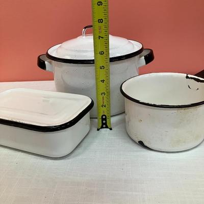 Sale Photo Thumbnail #315: Set of 3 pieces (1 with lid) of black/white enamel cookware