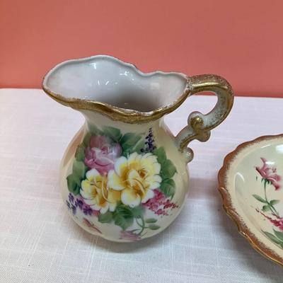 Sale Photo Thumbnail #340: Vintage Lefton China small pitcher/basin set in Heritage Rose design. Approx 5-6" tall