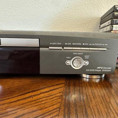 ZENITH DVD/MP3 PLAYER AND DVD COLLECTION