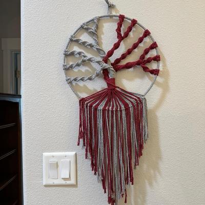 KNICK NACK SHELF/COAT RACK WITH ANGELS AND WALL HANGING