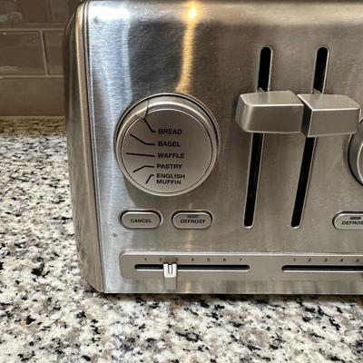 CUISINART 4-SLICE TOASTER