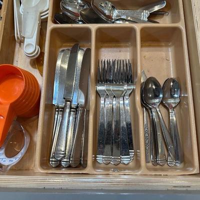 MISC UTENSILS AND FLATWARE