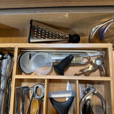 MISC UTENSILS AND FLATWARE