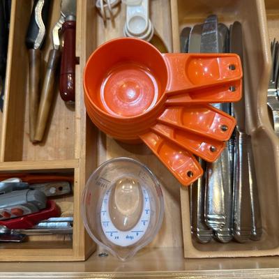 MISC UTENSILS AND FLATWARE