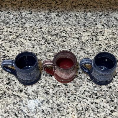 POTTERY SOUVENIR MUGS