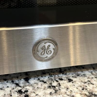 GE PROFILE MICROWAVE OVEN
