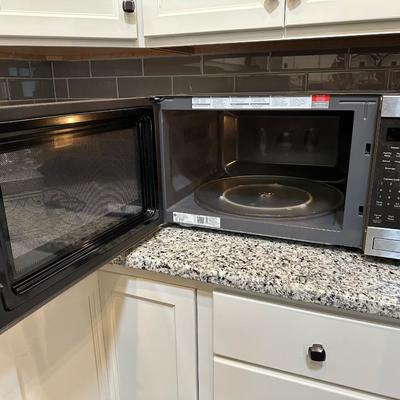 GE PROFILE MICROWAVE OVEN