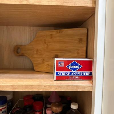 MISC SPICES AND SPICE RACK