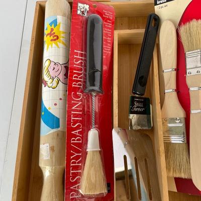 Kitchen Drawer Lot