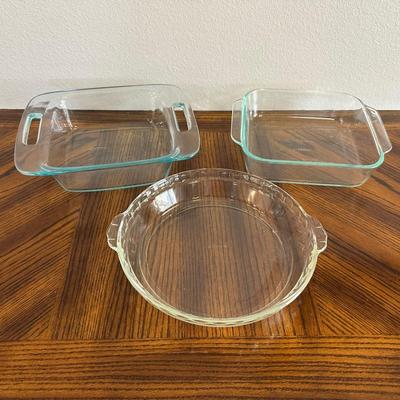 PYREX BAKING DISHES