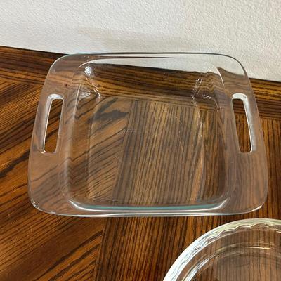 PYREX BAKING DISHES