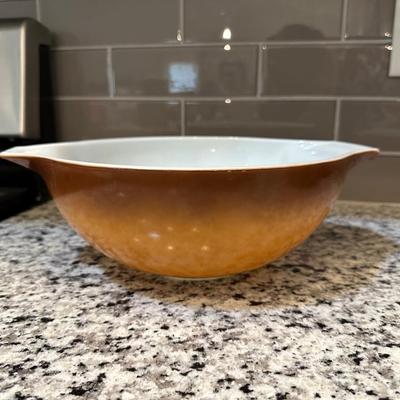 PYREX MIXING BOWLS