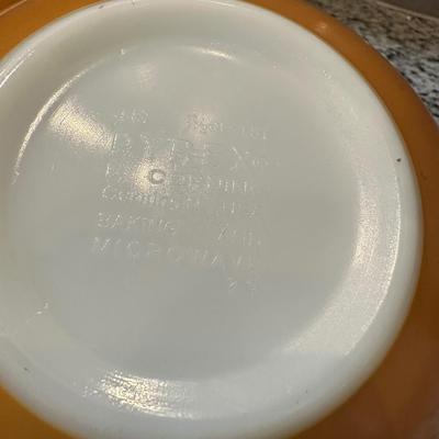 PYREX MIXING BOWLS