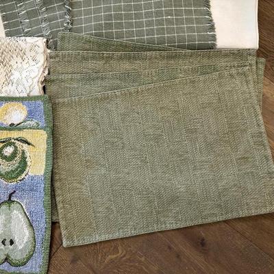 PLACE MATS AND NAPKINS