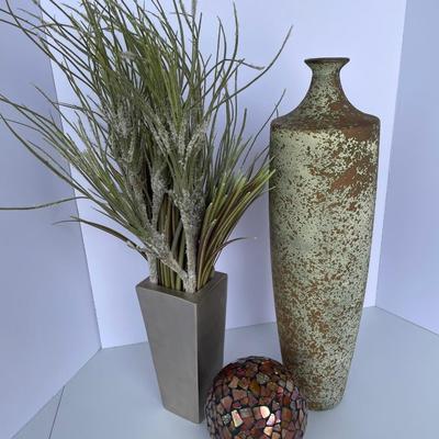 Assorted Decor Lot, Mosaic Ball
