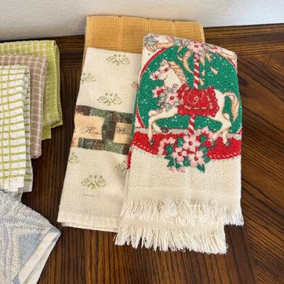 KITCHEN TOWELS
