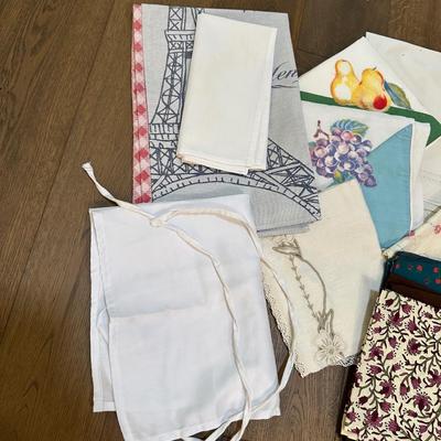 KITCHEN LINENS