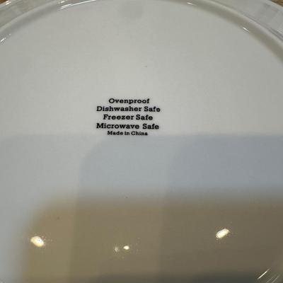 MISC KITCHEN GAGETS AND PLATES