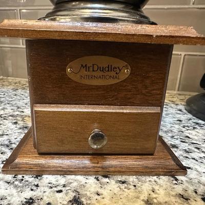 GRINDERS AND KURIG RACK
