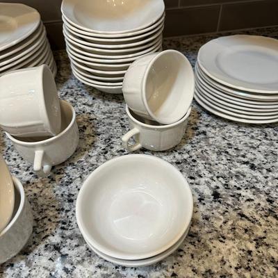 SET OF FARBERWARE DISHES