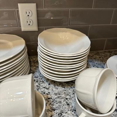 SET OF FARBERWARE DISHES