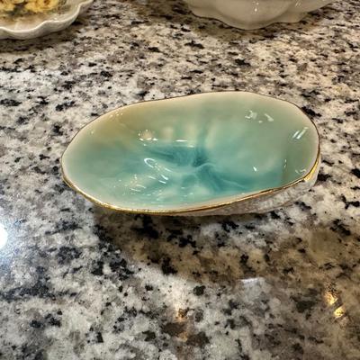 VINTAGE DISHES AND VASE