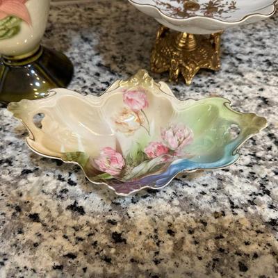 VINTAGE DISHES AND VASE