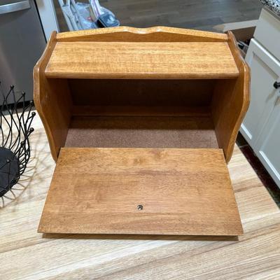 BREAD BOX, WIRE BASKET, NAPKIN RACK AND COASTERS