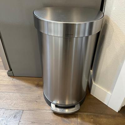 STAINLESS TRASH CAN