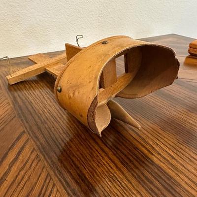 ANTIQUE STEREOSCOPE