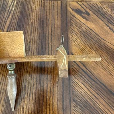 ANTIQUE STEREOSCOPE