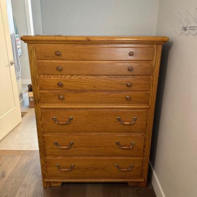 THOMASVILLE 5 DRAWER CHEST