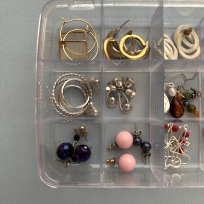 MAINLY PIERCED EARRINGS