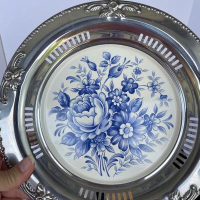 3 Metal Decorative Plates, 3 Ceramic Tiles