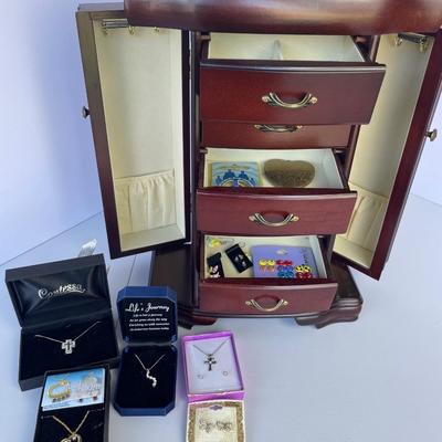 Tabletop Wooden Jewelry Box with Jewelry
