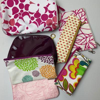 7 Pieces Cosmetic Bags New!