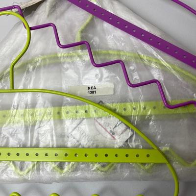 Pack of 10 Jewelry Hangers New!