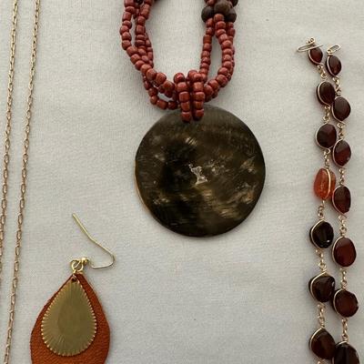 NICE COSTUME JEWELRY