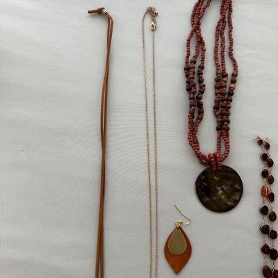 NICE COSTUME JEWELRY